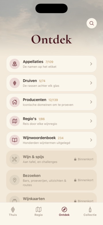 Het Ontdek-scherm met appellaties, druiven, producenten, regio's en het wijnwoordenboek